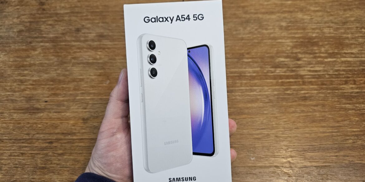 Samsung Galaxy A54 5G primera impresión foto portada