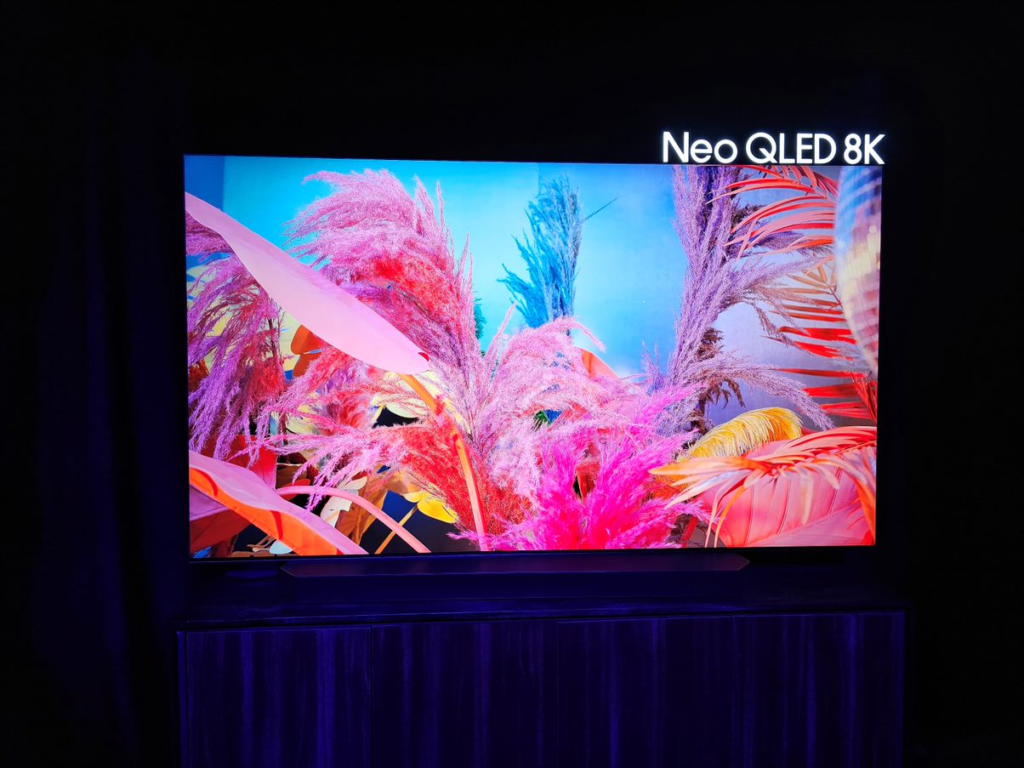 TV Samsung Neo QLED QN900C foto 2