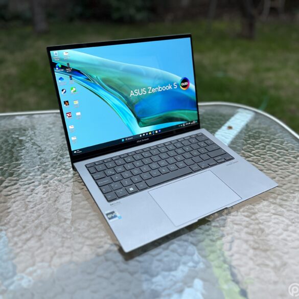 ASUS