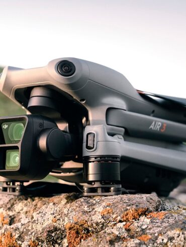 DJI
