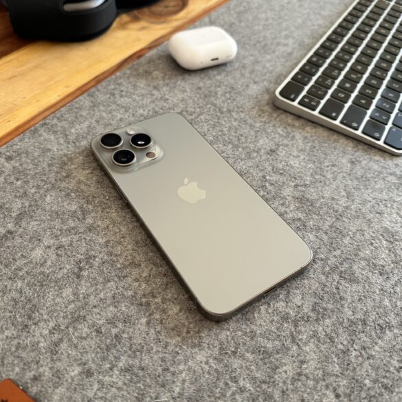 iPhone 15 Pro Max