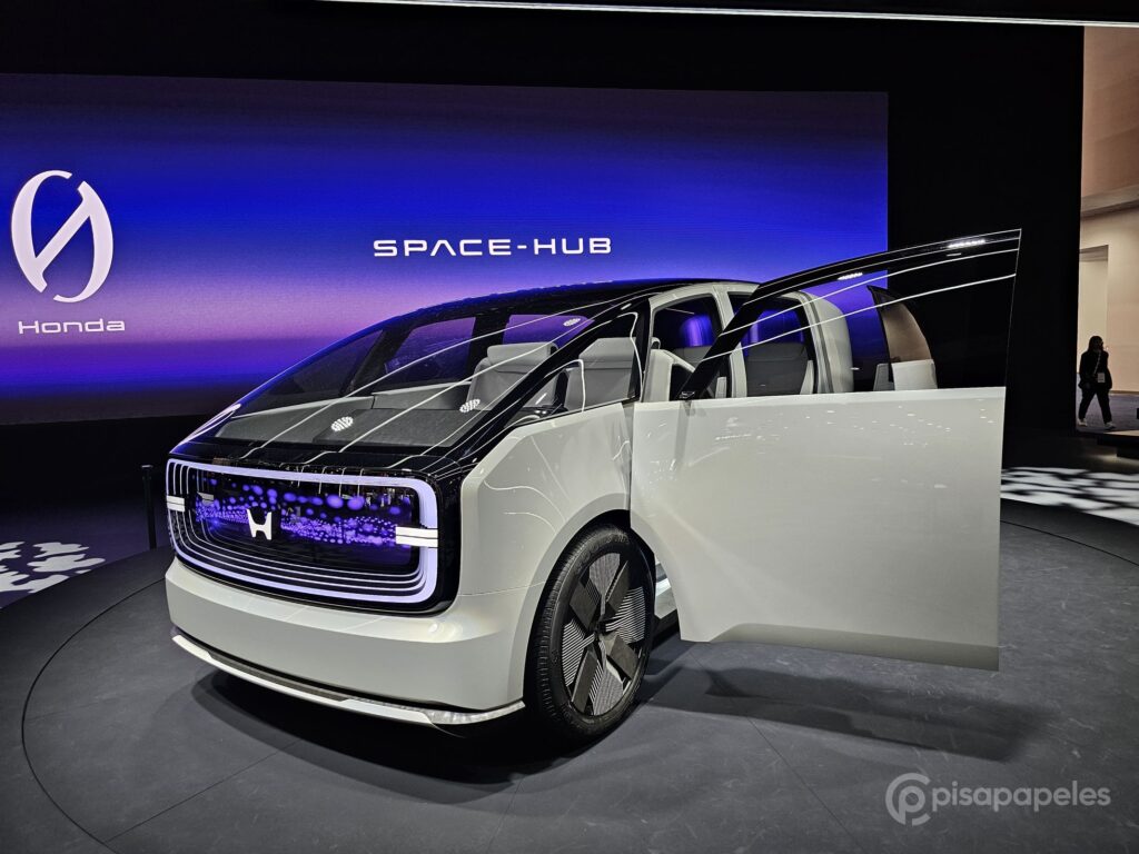 Honda CES 2024 - Pisapapeles 10