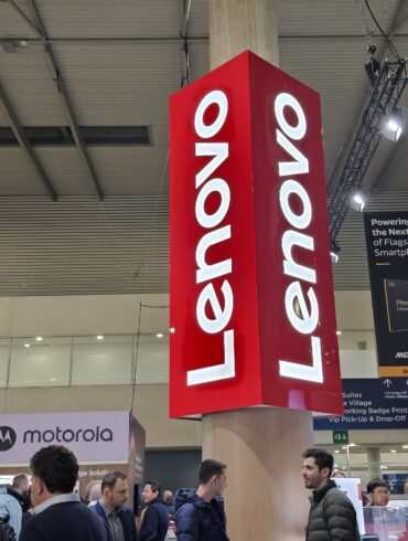 Logo Lenovo MWC 23 Pisapapeles