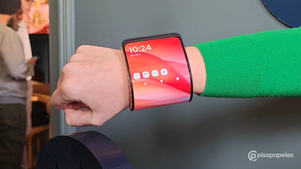 Motorola podría estar trabajando en un teléfono enrollable con sensor de huellas dactilares