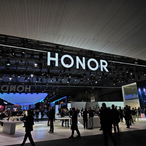 STAND HONOR MWC24 RMV