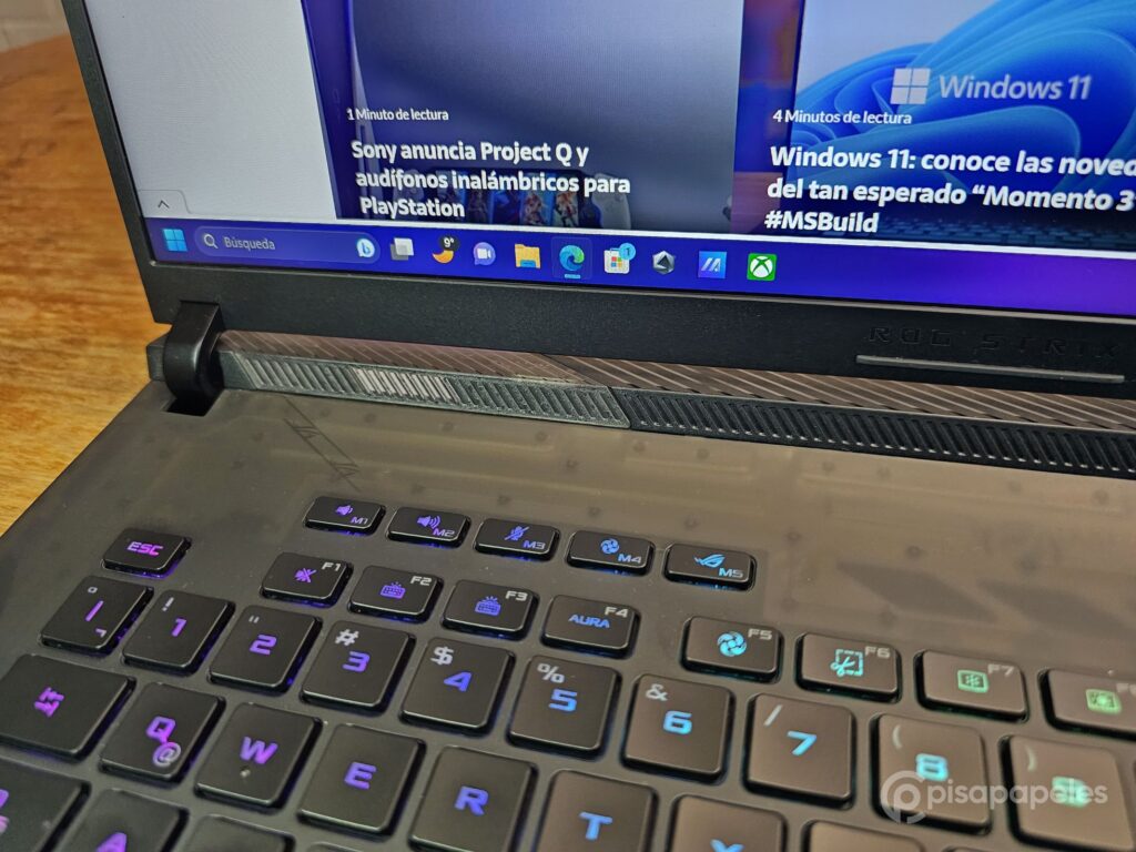 ASUS ROG Strix Scar 18 Pisapapeles 31