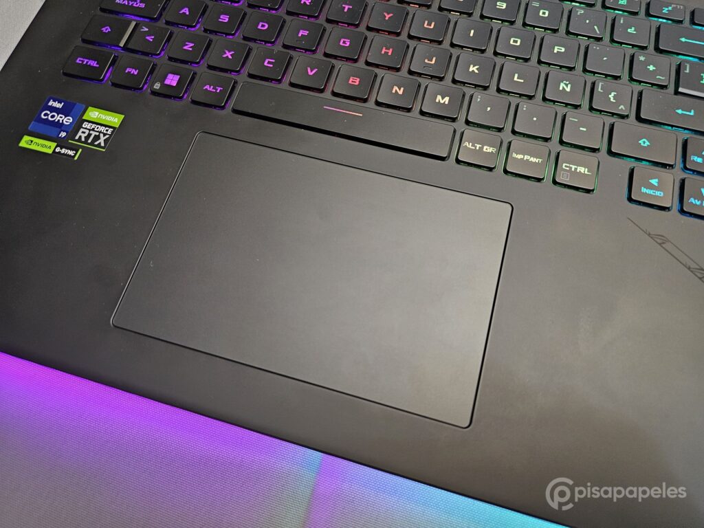 ASUS ROG Strix Scar 18 Pisapapeles 86