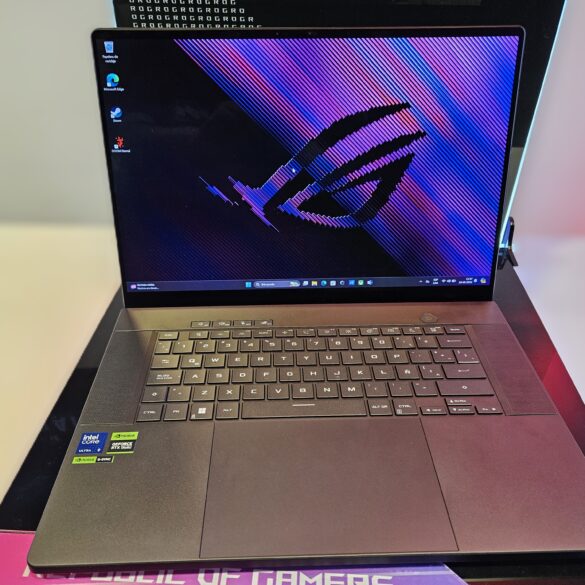 ASUS ROG Zephyrus G16 (2024) foto portada