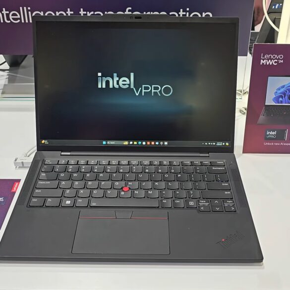 Lenovo ThinkPad T14s de 5 Gen foto portada