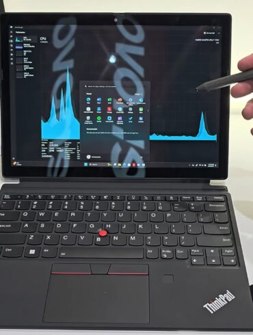 Lenovo ThinkPad X12 Detachable de 2ª Gen foto portada