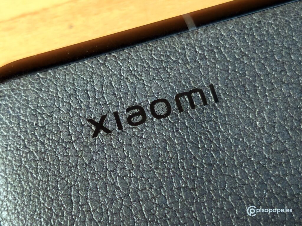 Xiaomi MIX Flip aparece en Geekbench con Snapdragon 8 Gen 3 y 12GB de memoria RAM