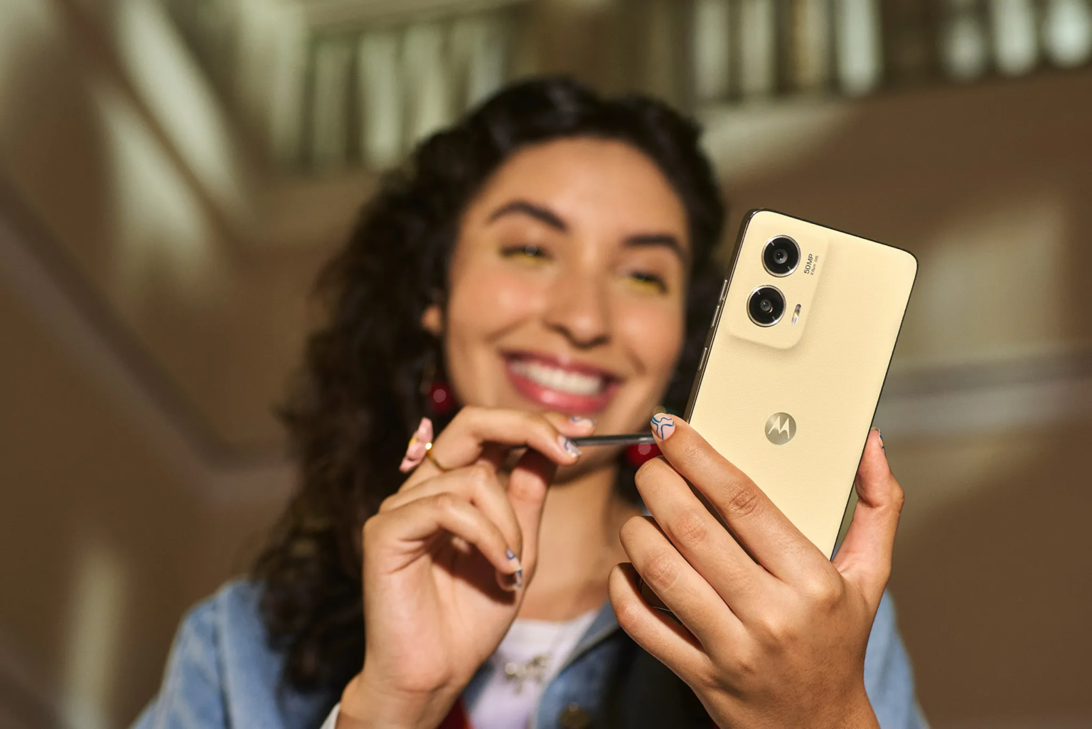 Motorola Moto G Stylus 5G (2024) es presentado oficialmente con carga