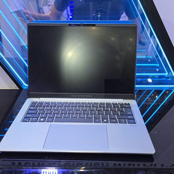 ASUS ExpertBook P5 computex 2024 foto portada