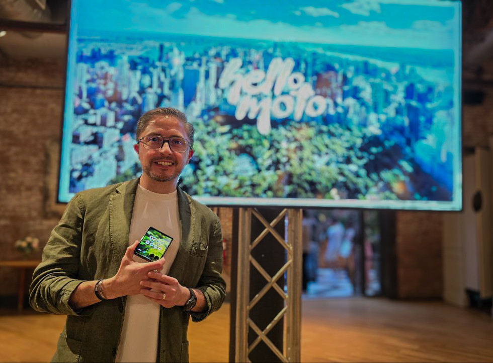 Rubén Castaño de Motorola: «Los Razr 50 y Razr 50 Ultra buscan lograr una conexión de 360 grados con los consumidores»