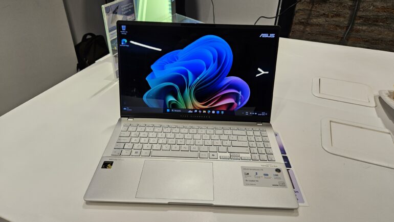 ASUS Vivobook S 15 en Chile foto portada