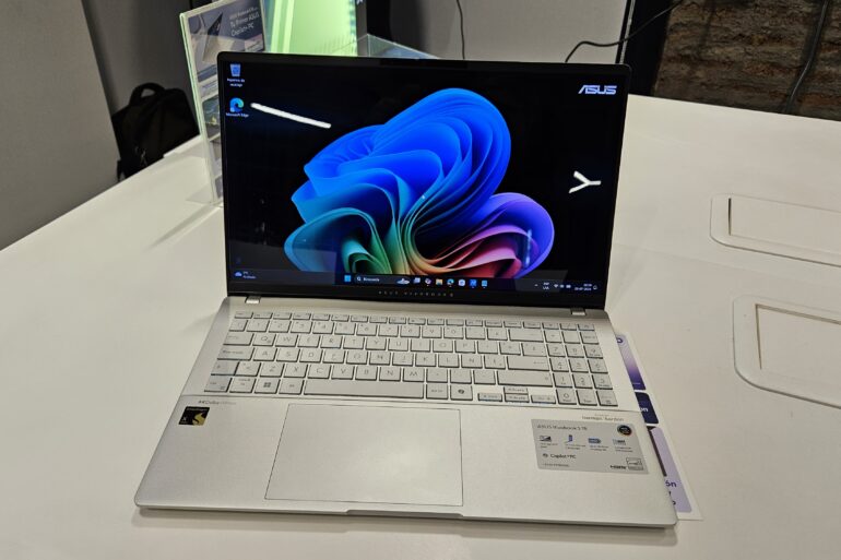 ASUS Vivobook S 15 en Chile foto portada