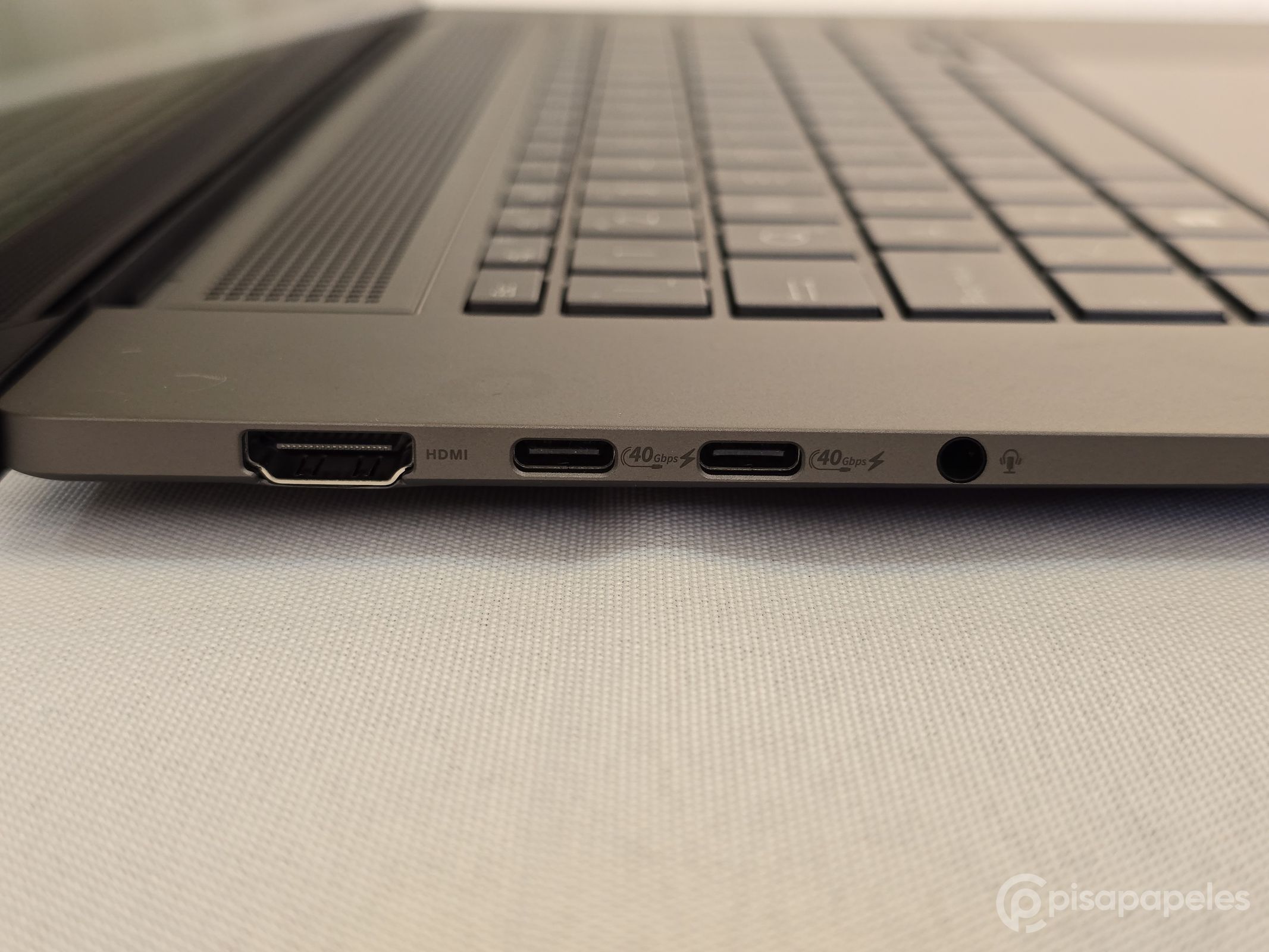 ASUS Zenbook S 16 Pisapapeles foto 20