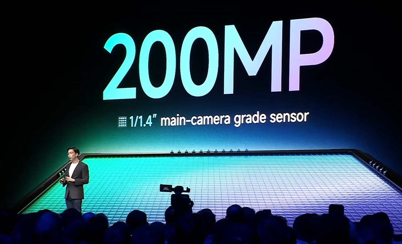 El teleobjetivo periscópico tiene 200MP de resolución y un sensor de imagen HP9.