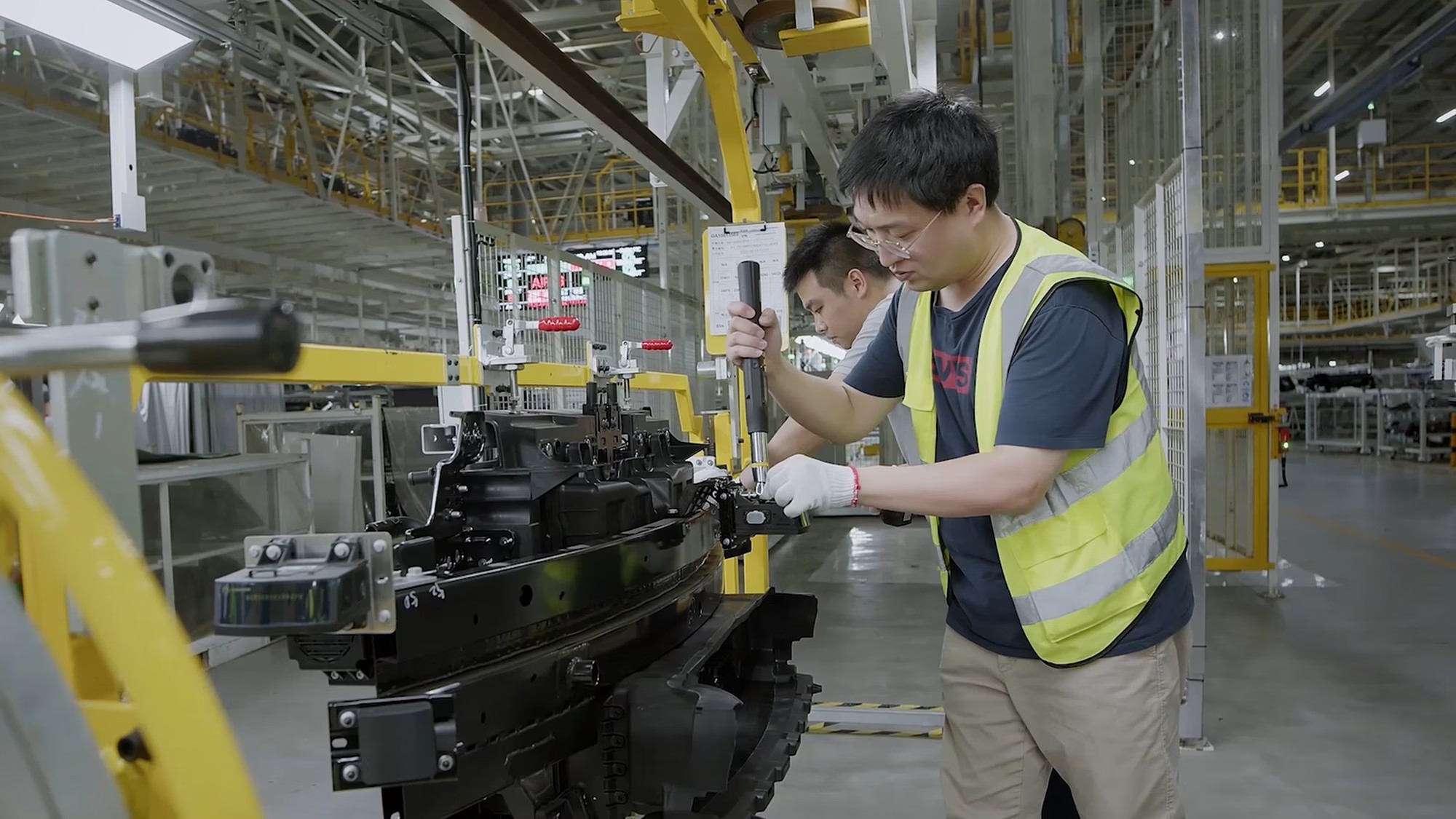 Instalación de sensores Lidar para conducción autónoma con Huawei ADS | Fotografía Créditos: Huawei