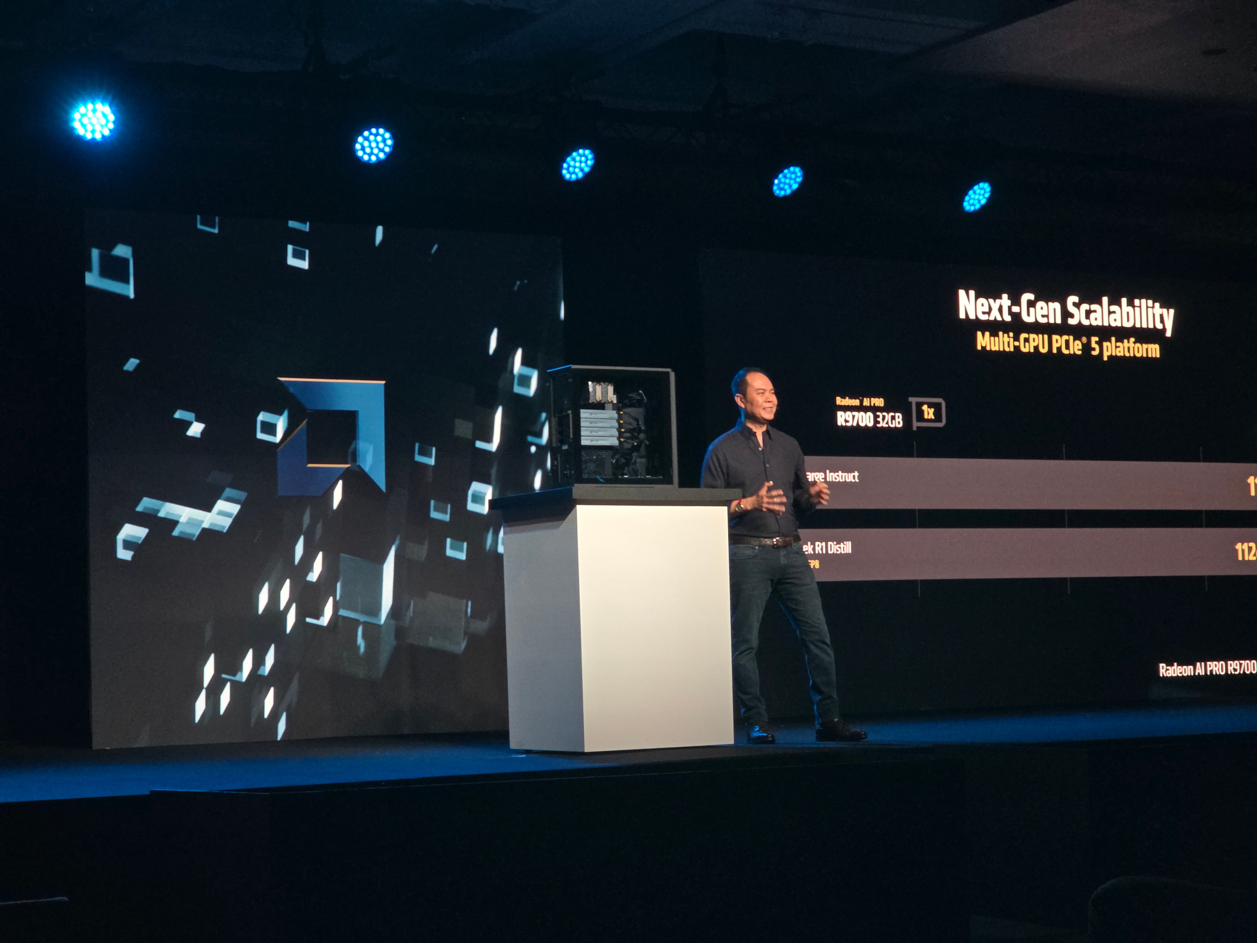 AMD Radeon AI PRO R9700 foto 2