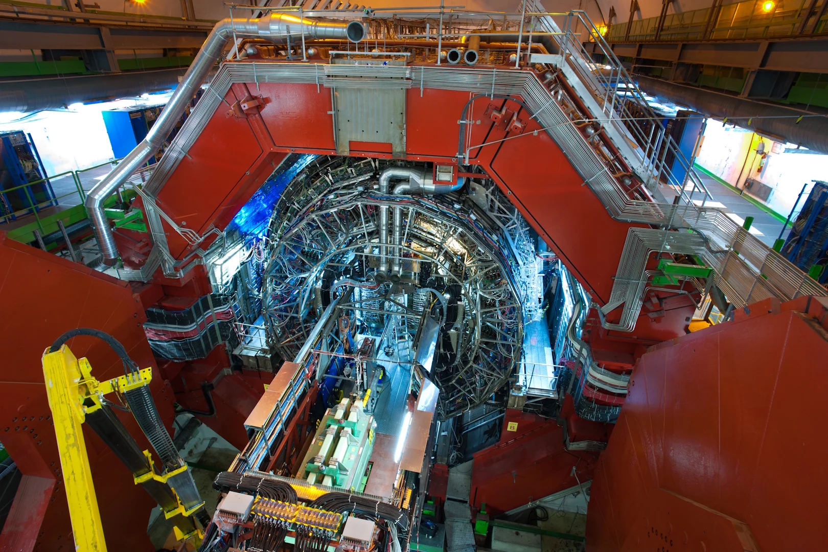 Detector ALICE del LHC fue el que logró medir la disociación electromagnética