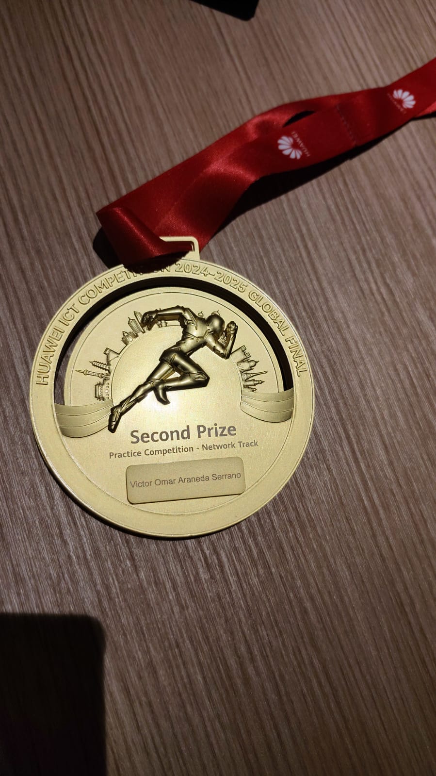 Medalla del segundo lugar en el Huawei ICT Competition