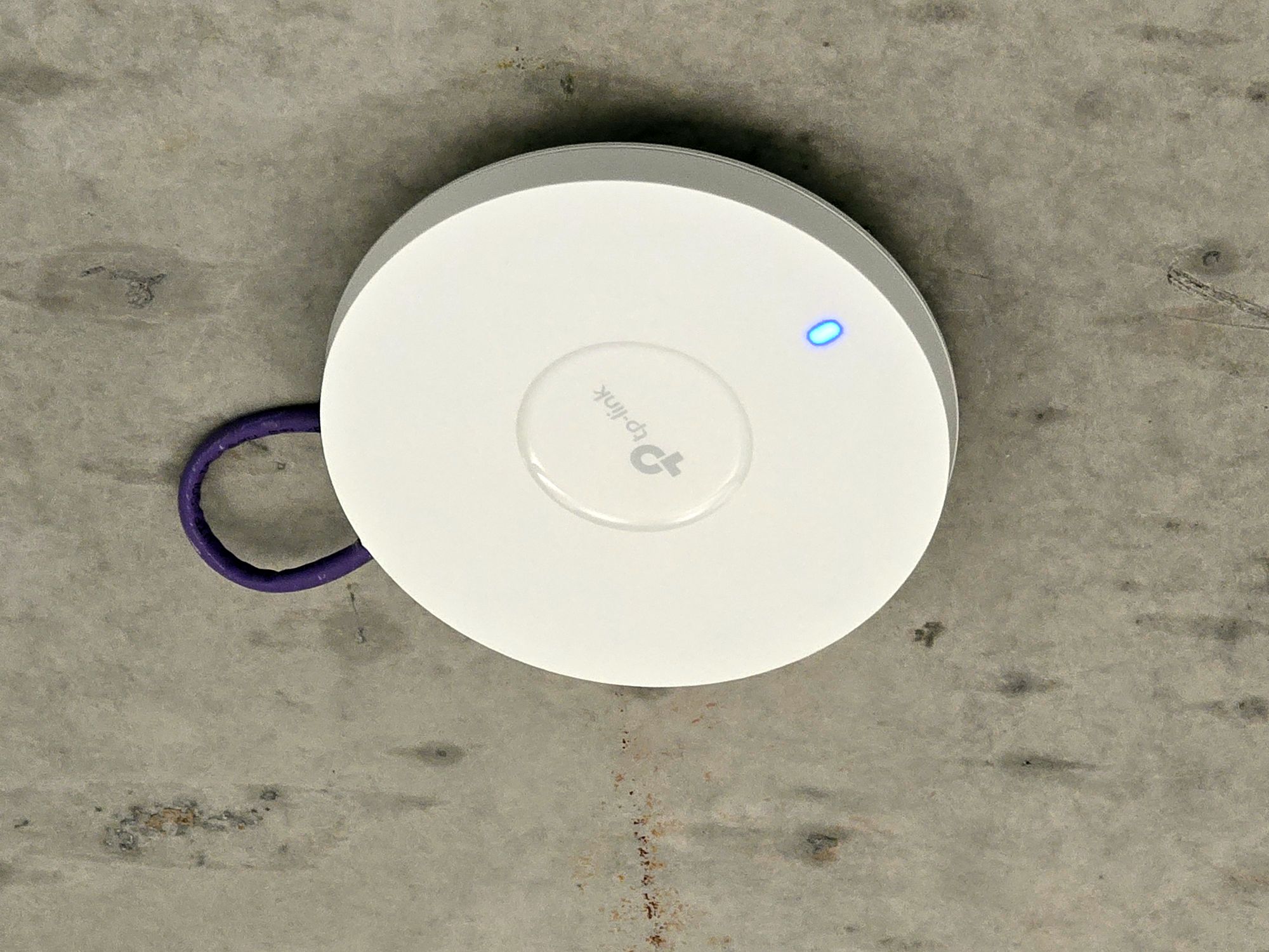 Antena WiFi 7.0 de TPlink - Claro Arena | Fotografía Créditos: Pisapapeles