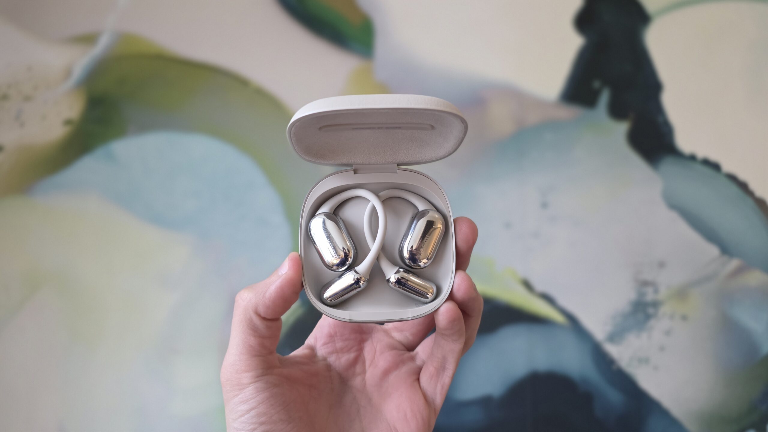 Xiaomi OpenWear Stereo Pro: nuevos audífonos de la marca con audio espacial y diseño abierto son oficiales | Créditos: Pisapapeles