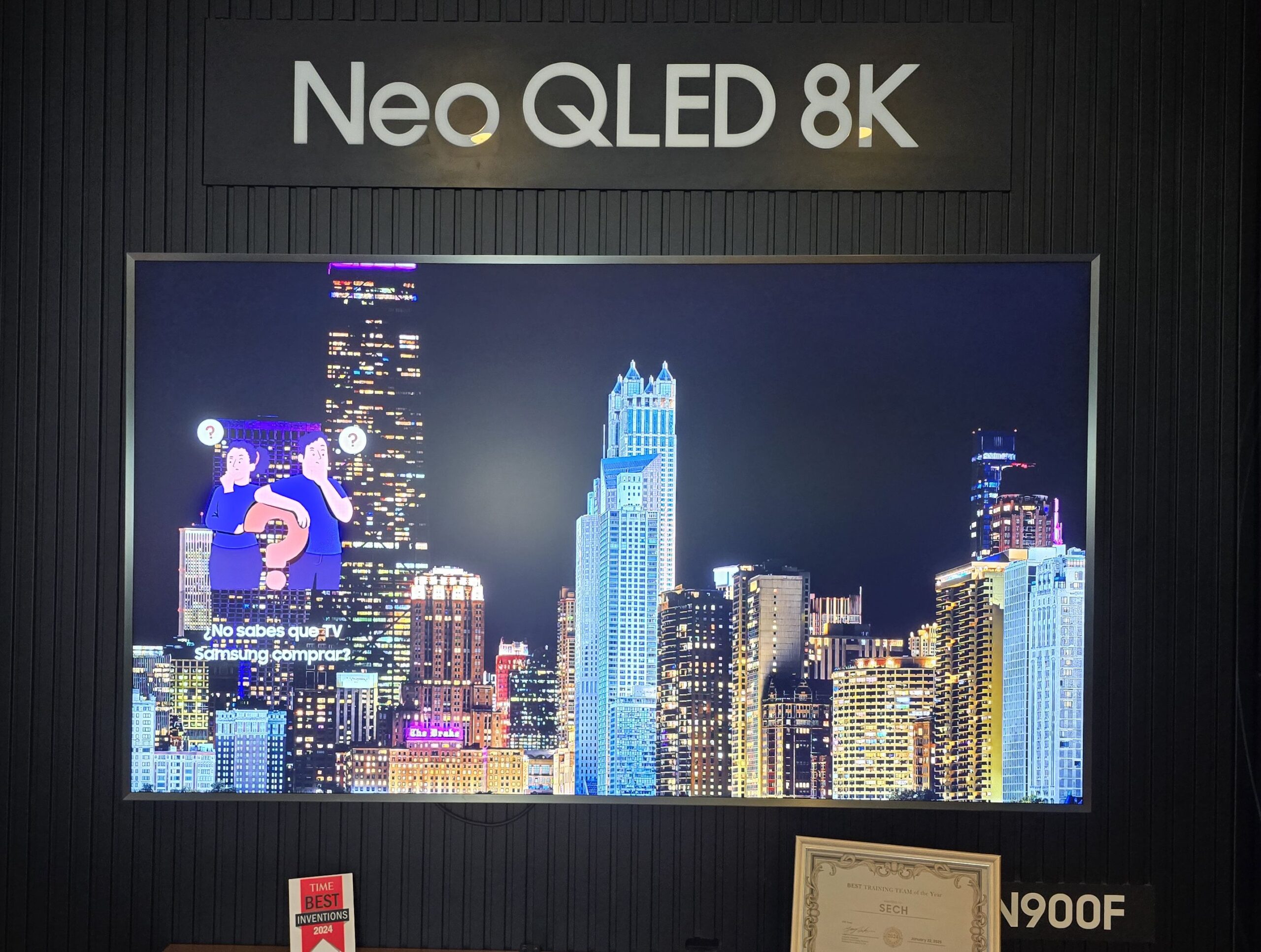 Televisor Neo QLED 8K QN900F de 75 pulgadas |  Créditos: Pisapapeles