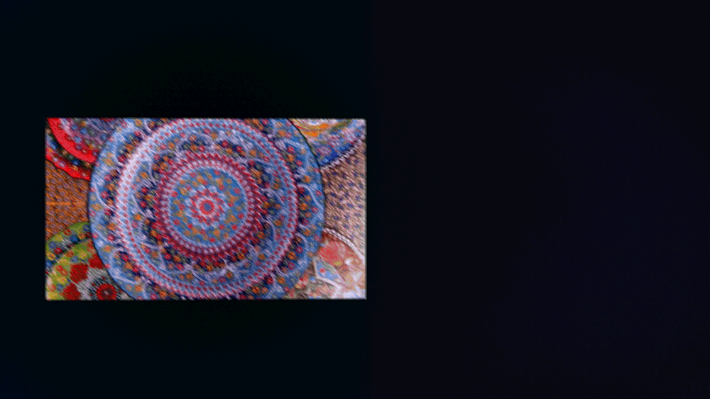 
Se identifican los tres elementos esenciales para considerar un televisor como QLED real: una capa activa de puntos cuánticos, concentración controlada de nanocristales y retroiluminación azul pura. | Créditos: Samsung.