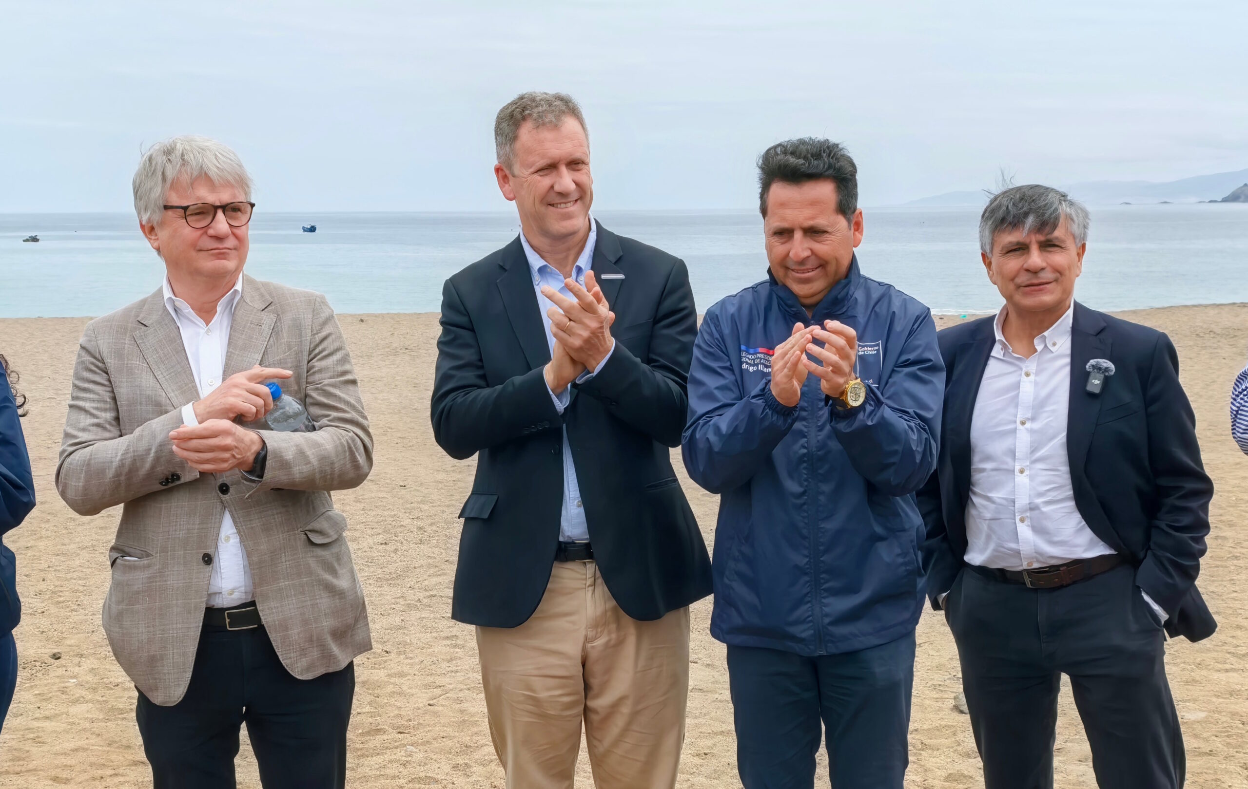 Ejecutivos y autoridades presentes en el anuncio del servicio de comercial de D2C de Starlink y Entel | Créditos: Pisapapeles