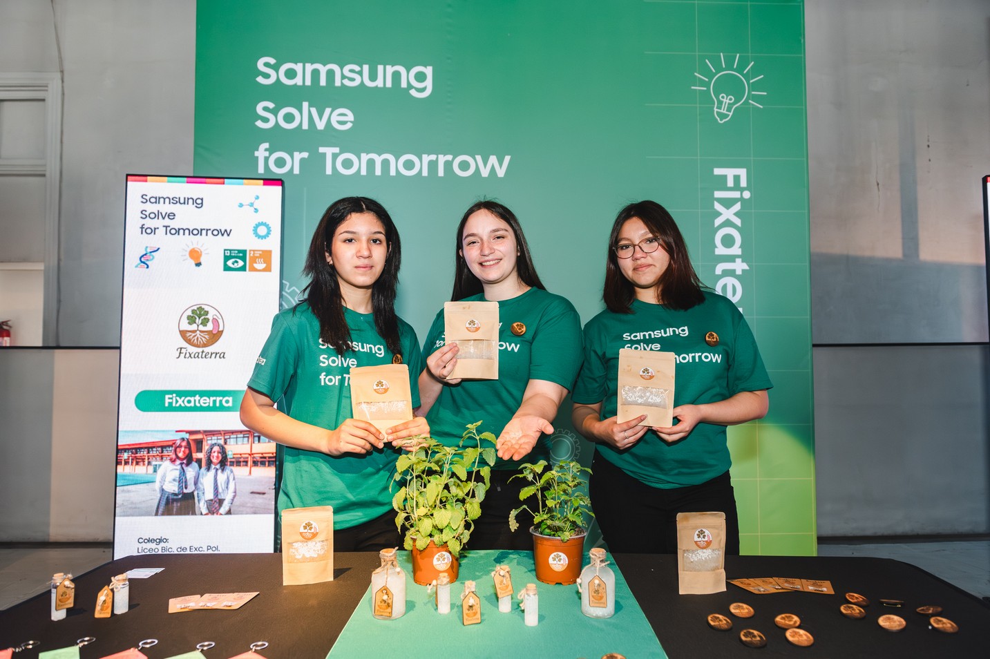 Ganadoras del proyecto Fixaterra Liceo Bicentenario de Excelencia Polivalente San Nicolás | Créditos: Samsung