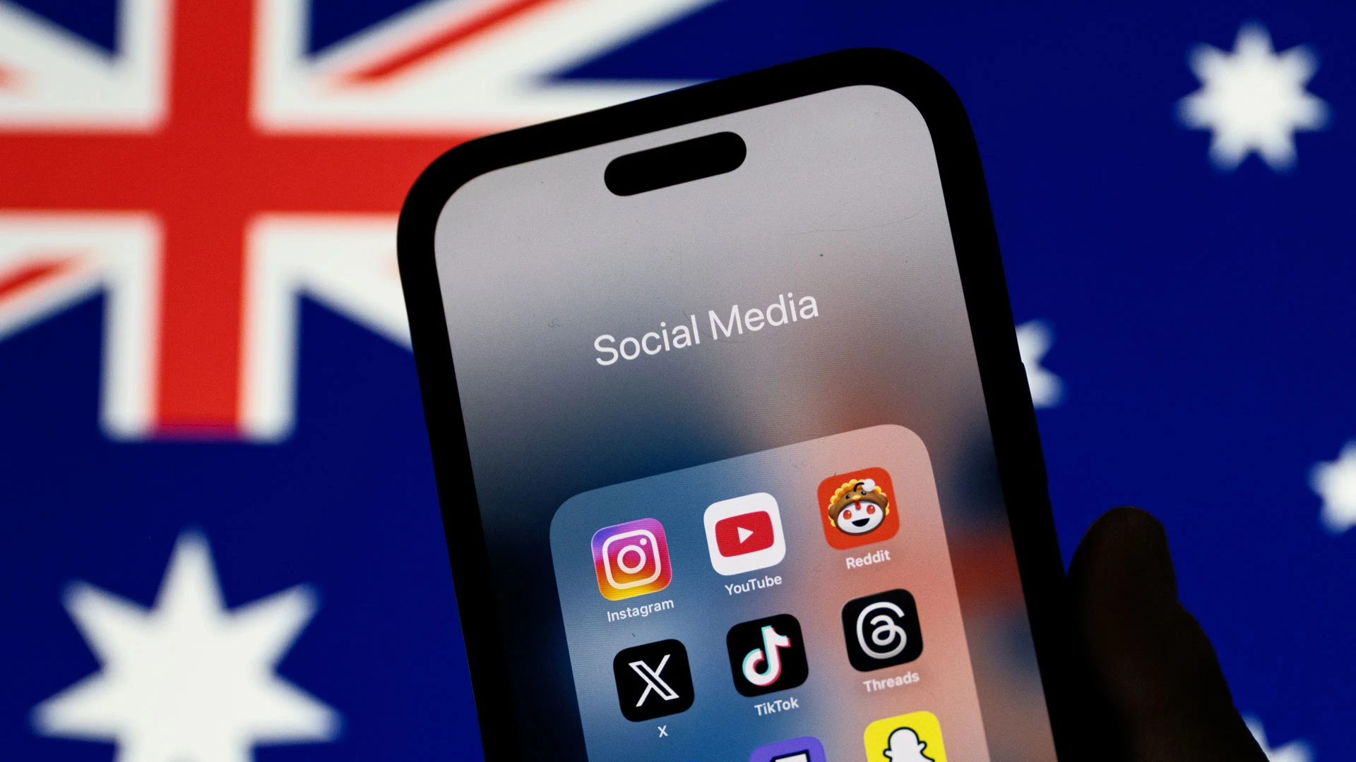 Australia prohibe redes sociales a menores de 16 años foto portada