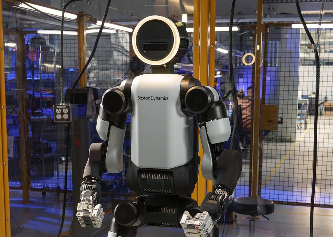 Atlas Bostondynamics - google deepmind - CES 2026
