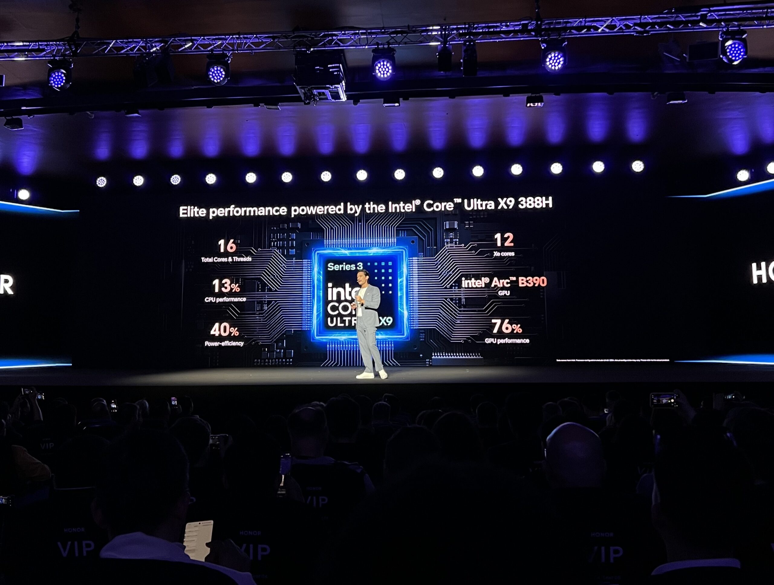 HONOR MagicBook Pro 14 foto evento 1