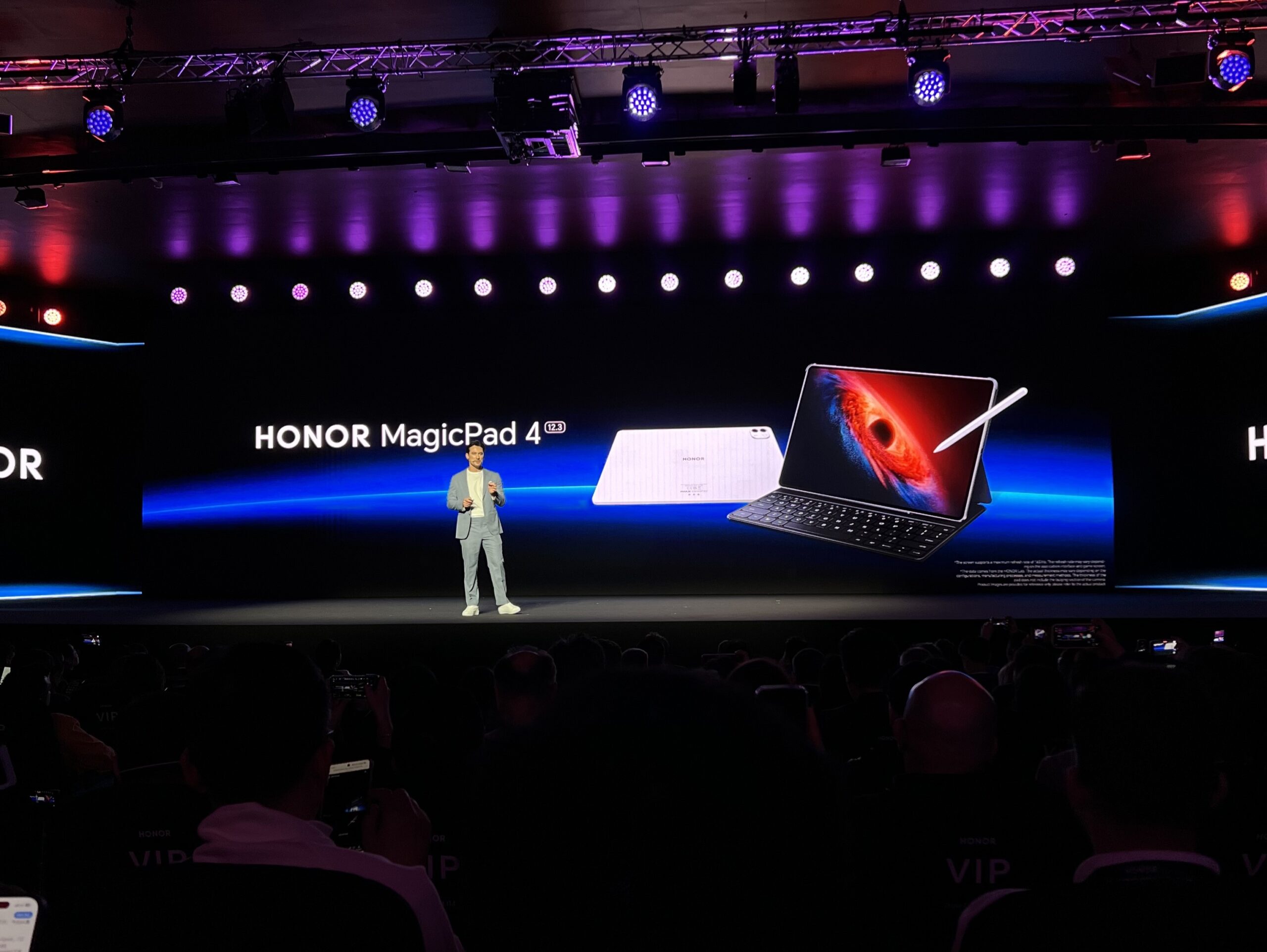 HONOR MagicPad 4 foto evento portada
