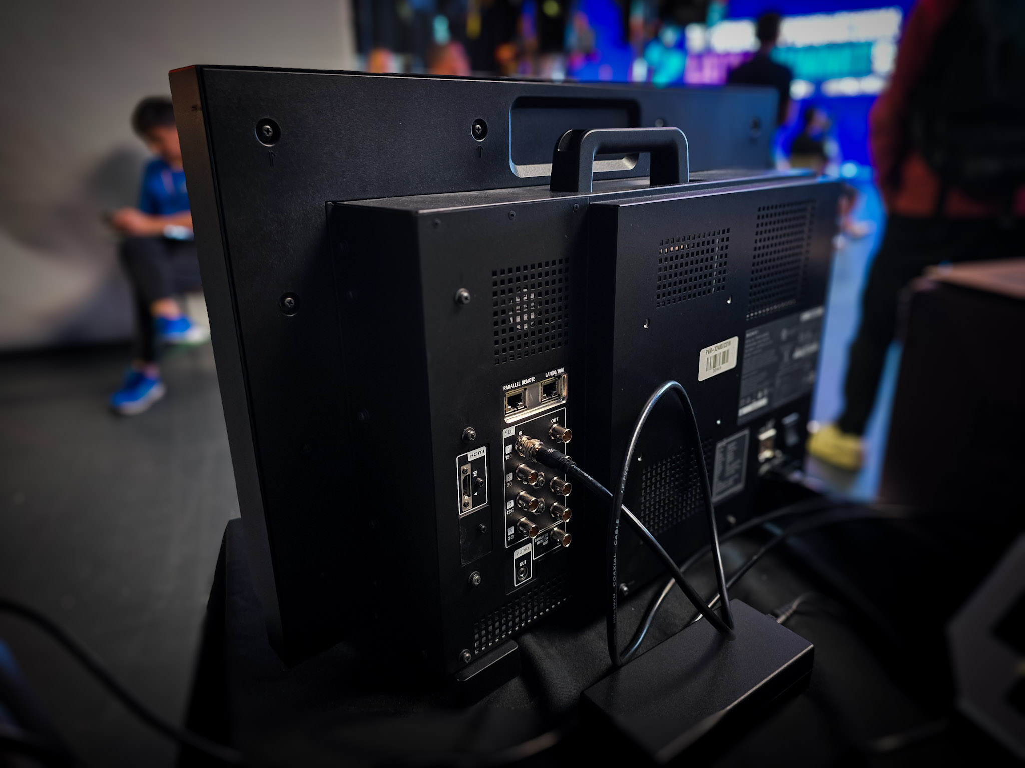 Monitor para supervisión directa en el set Sony PVM-X2400 | Créditos: Pisapapeles