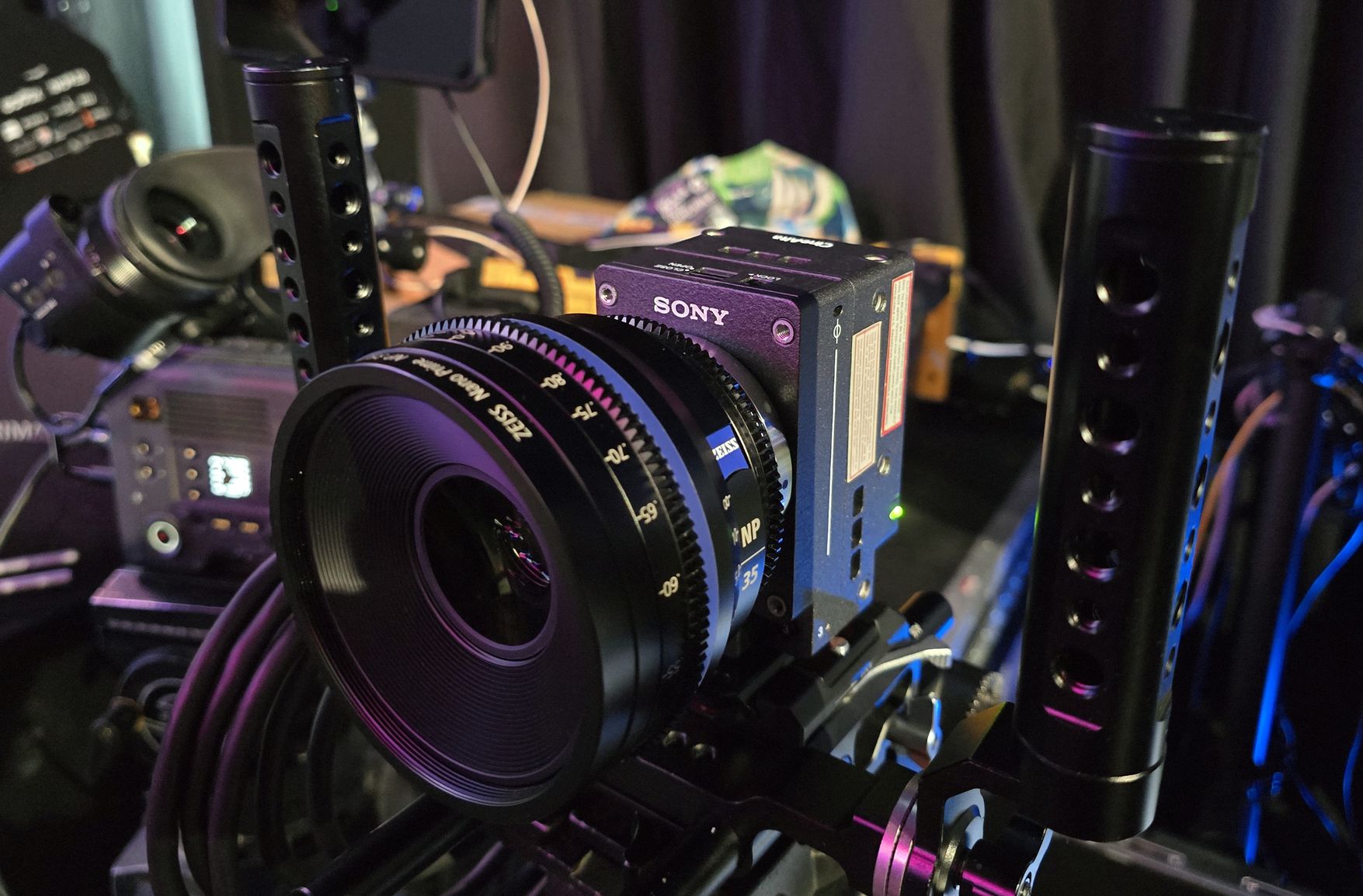 VENICE Extension System Mini (modelo CBK-3621XS) | Créditos: Pisapapeles