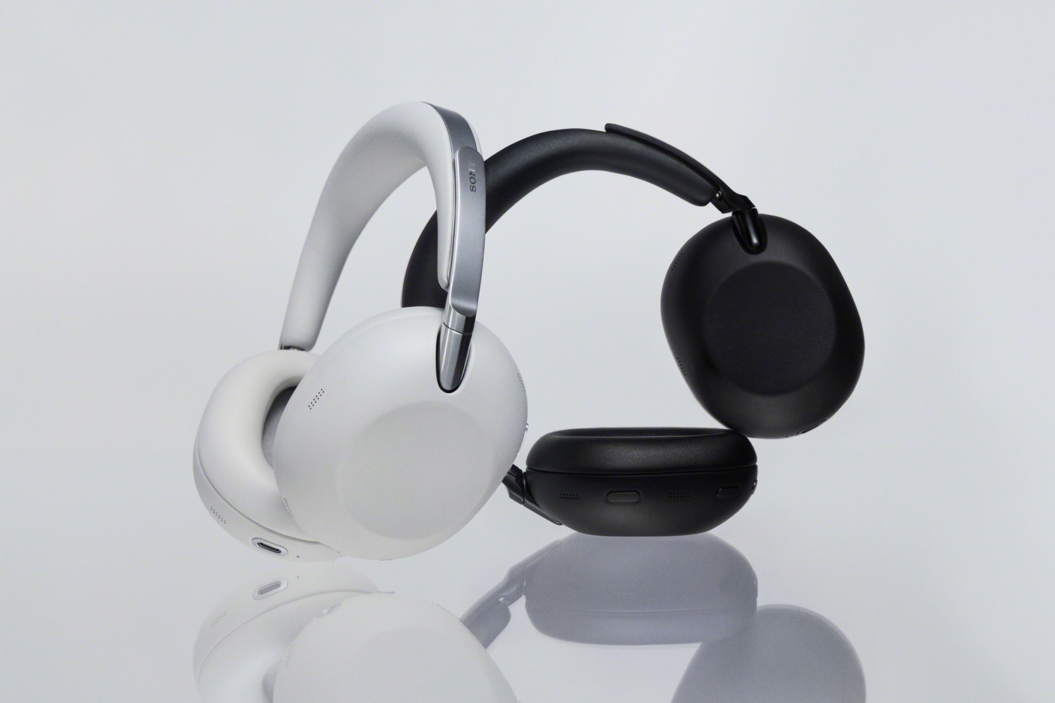 Sony - 1000X THE COLLEXION - 01