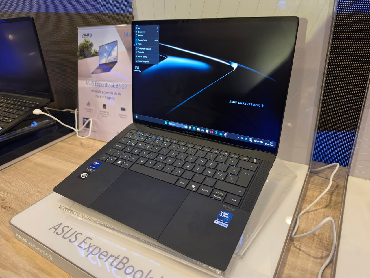 ASUS ExpertBook Ultra X9 vPro