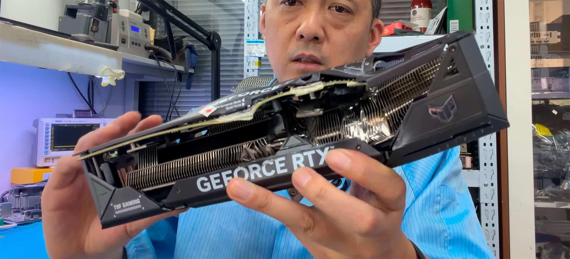 GeForce-RTX-4070-SUPER-rota-por-novia-a-martillazos