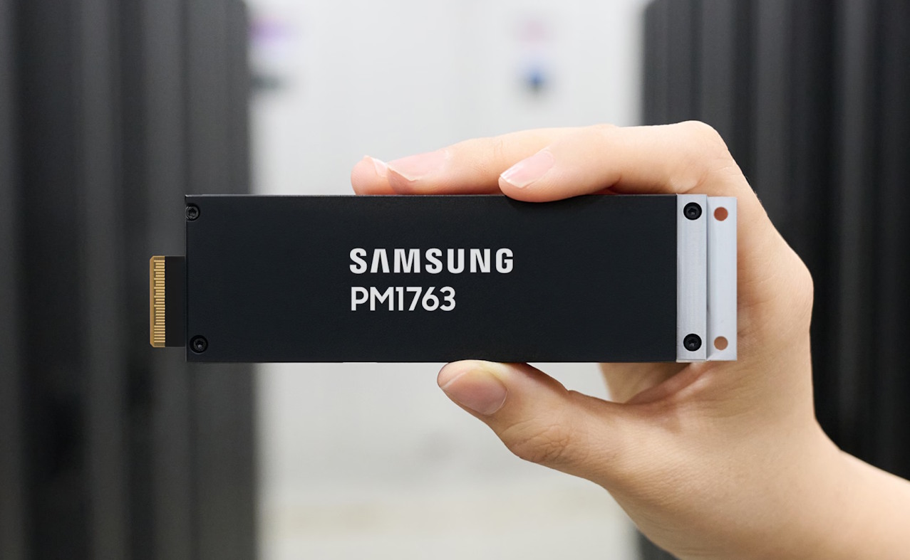 SSD Samsung PM1763 con lectura secuencial de hasta 28.400 MB/s y una velocidad de escritura secuencial de hasta 21.900 MB/s. | Créditos: Samsung