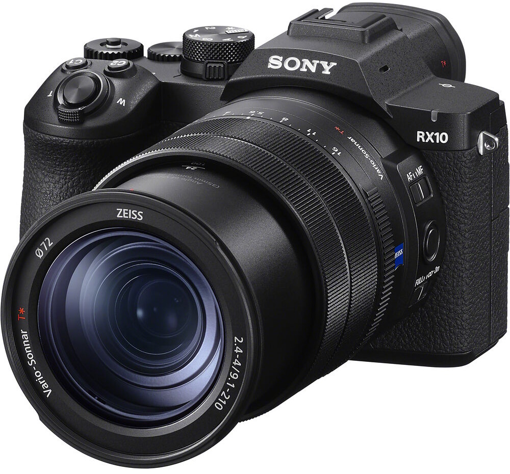 Vista principal de la nueva cámara Sony RX10 V. | Créditos: Sony